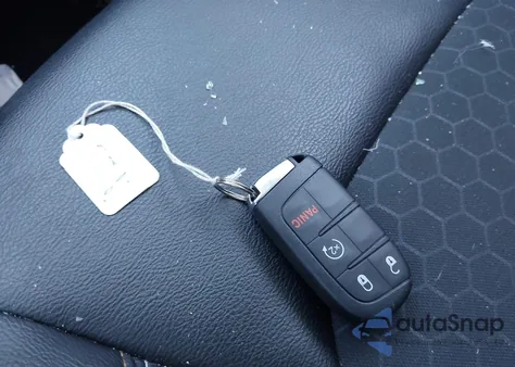 2019 Jeep Compass Latitude 4X4 из США, поврежденный, VIN 3C4NJDBBXKT734515